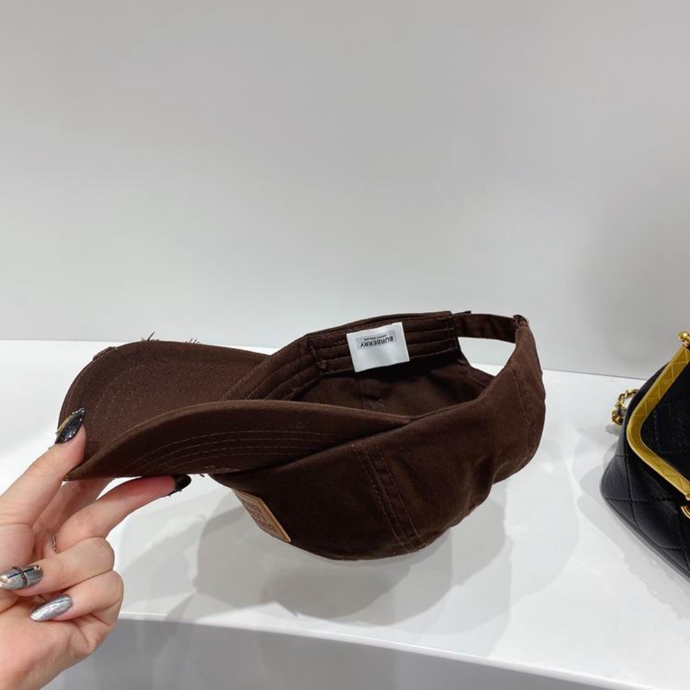 Bv*b*rry Hat